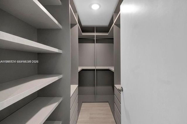 788 NE 23rd St 1402, Miami, FL 33137