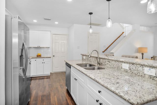 35 Marble Rock Place, The Woodlands, TX 77382