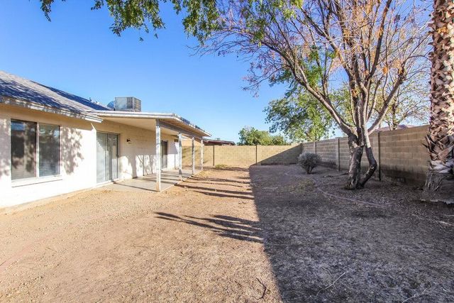 6157 N 87th Lane, Glendale, AZ 85305