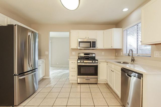 6157 N 87th Lane, Glendale, AZ 85305