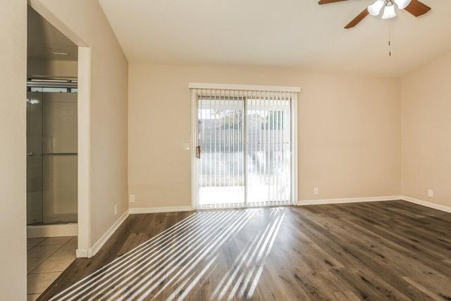 6157 N 87th Lane, Glendale, AZ 85305