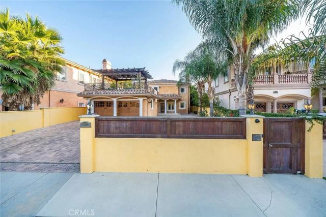 15014 Valleyheart, Sherman Oaks, CA 91403