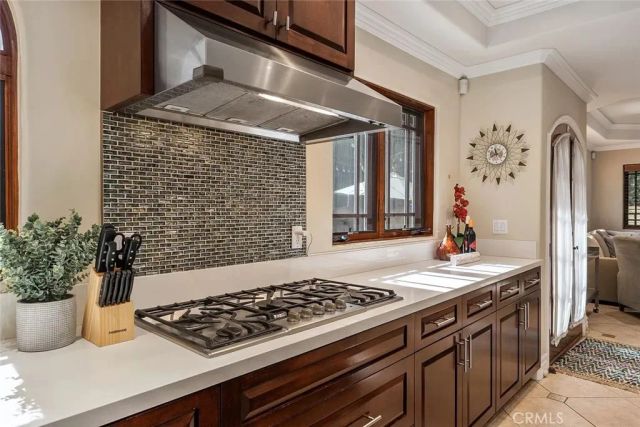 15014 Valleyheart, Sherman Oaks, CA 91403