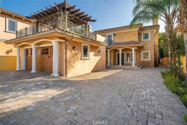 15014 Valleyheart, Sherman Oaks, CA 91403