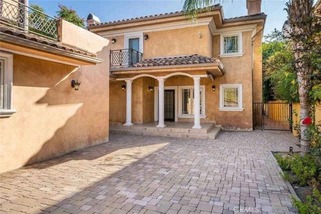 15014 Valleyheart, Sherman Oaks, CA 91403