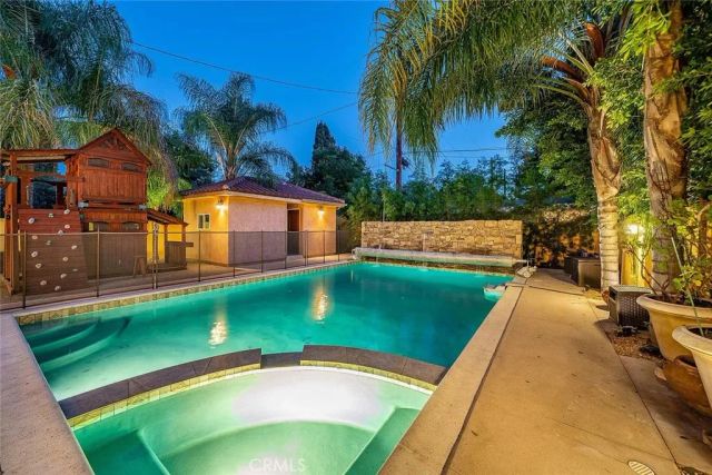 15014 Valleyheart, Sherman Oaks, CA 91403