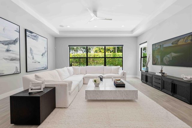 17558 Cadena Drive, Boca Raton, FL 33496