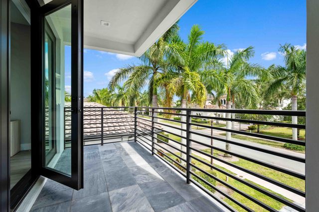 17558 Cadena Drive, Boca Raton, FL 33496