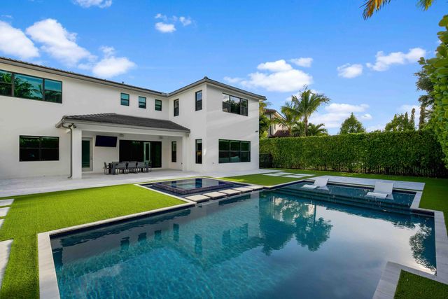 17558 Cadena Drive, Boca Raton, FL 33496