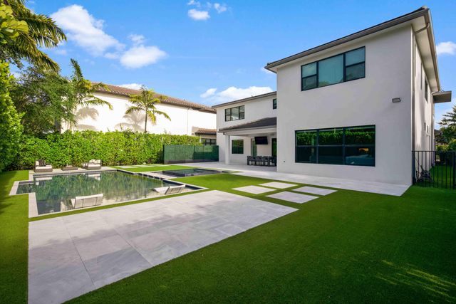 17558 Cadena Drive, Boca Raton, FL 33496