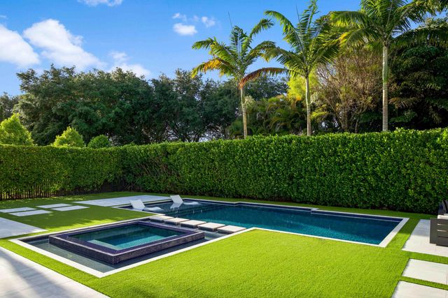 17558 Cadena Drive, Boca Raton, FL 33496