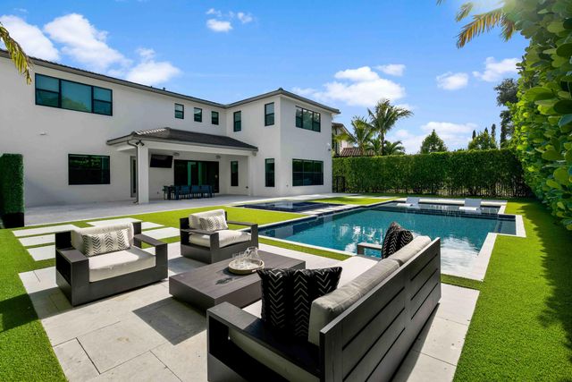 17558 Cadena Drive, Boca Raton, FL 33496
