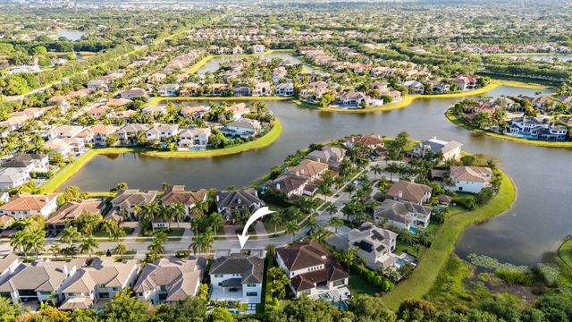17558 Cadena Drive, Boca Raton, FL 33496