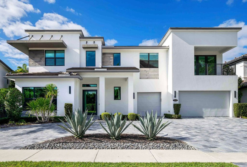 17558 Cadena Drive, Boca Raton, FL 33496
