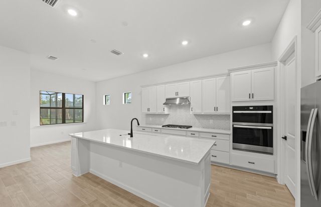 2107 Freemont Drive, Naples, FL 34120