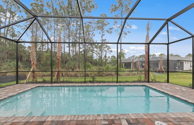 2107 Freemont Drive, Naples, FL 34120