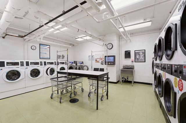 14 Horatio St Apt 9A, New York City, NY 10014