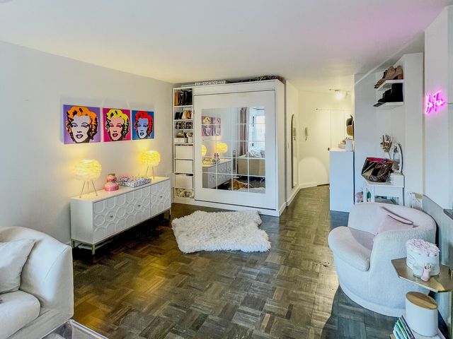 14 Horatio St Apt 9A, New York City, NY 10014