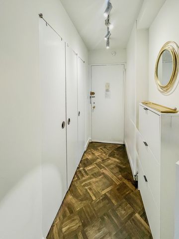 14 Horatio St Apt 9A, New York City, NY 10014