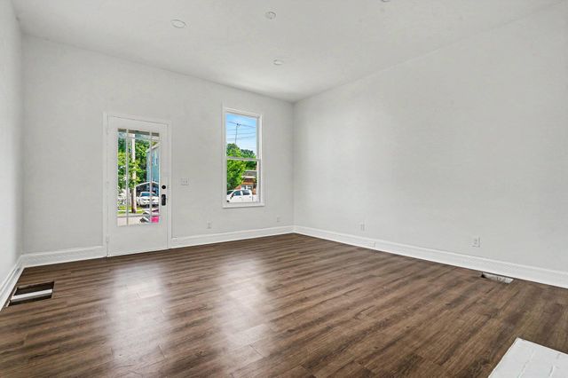 319 W 12th Street, Newport, KY 41071