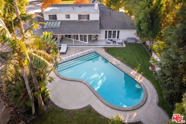 15405 Valley Vista Boulevard, Sherman Oaks, CA 91403