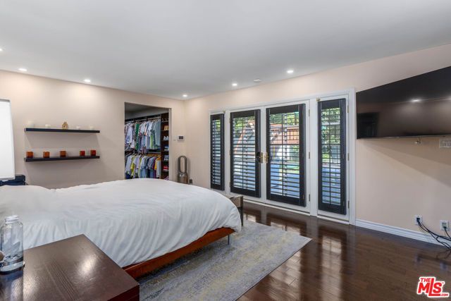 15405 Valley Vista Boulevard, Sherman Oaks, CA 91403