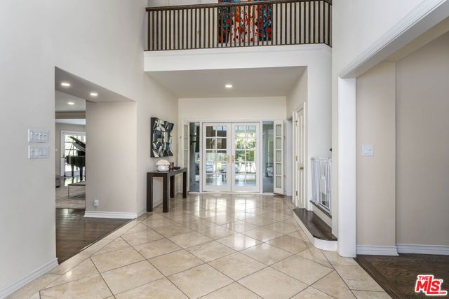 15405 Valley Vista Boulevard, Sherman Oaks, CA 91403