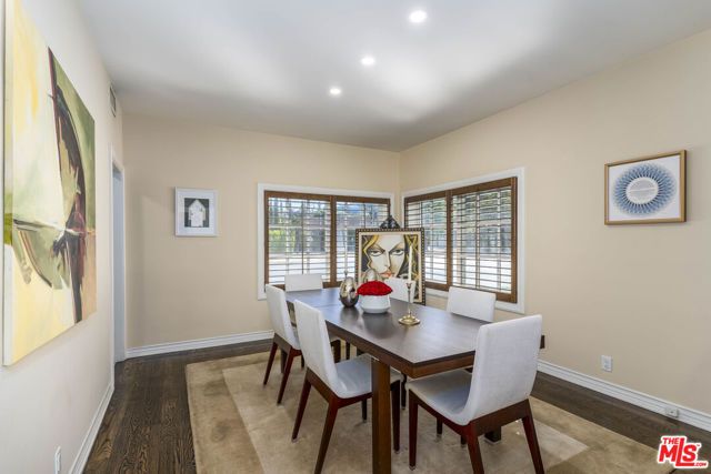 15405 Valley Vista Boulevard, Sherman Oaks, CA 91403