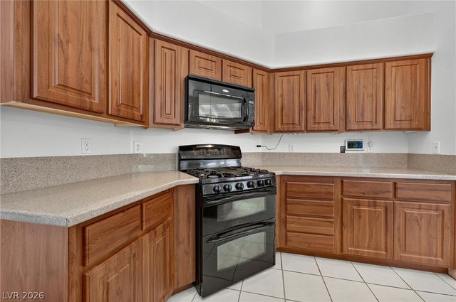1929 Golden Vista Drive, Las Vegas, NV 89123