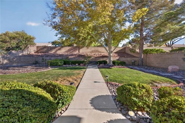 1929 Golden Vista Drive, Las Vegas, NV 89123