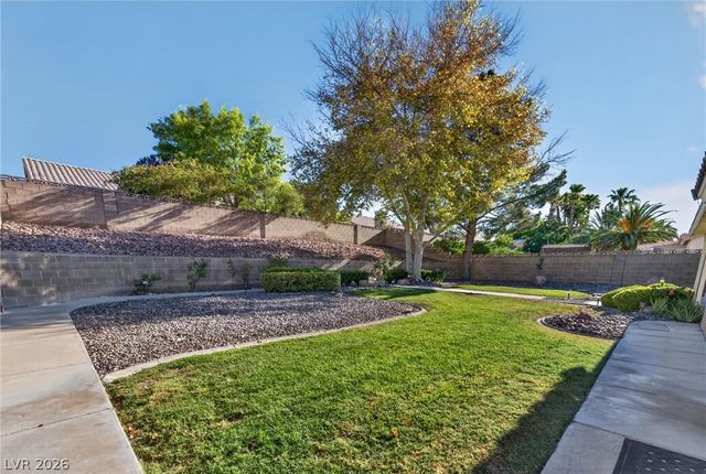 1929 Golden Vista Drive, Las Vegas, NV 89123