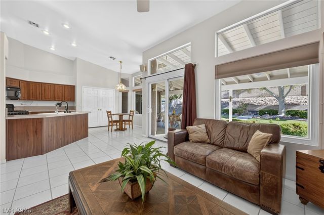 1929 Golden Vista Drive, Las Vegas, NV 89123