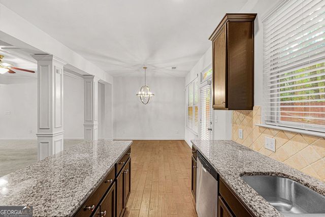 5667 Radford Loop, Fairburn, GA 30213