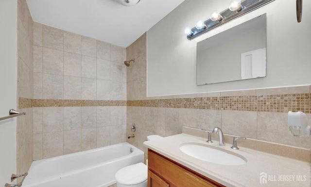 48 Ellen Heath Drive 48, Old Bridge, NJ 07747