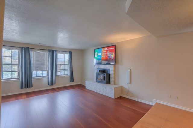 7409 Carson Trail NW, Albuquerque, NM 87120