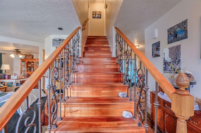 7409 Carson Trail NW, Albuquerque, NM 87120