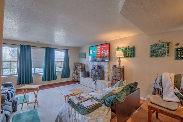 7409 Carson Trail NW, Albuquerque, NM 87120