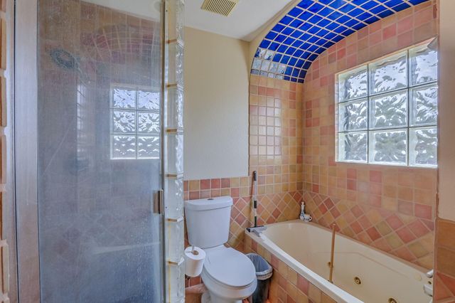 7409 Carson Trail NW, Albuquerque, NM 87120