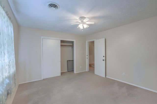7409 Carson Trail NW, Albuquerque, NM 87120
