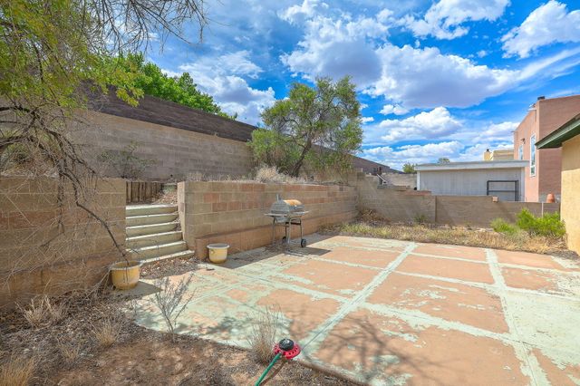7409 Carson Trail NW, Albuquerque, NM 87120