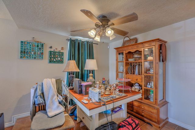 7409 Carson Trail NW, Albuquerque, NM 87120