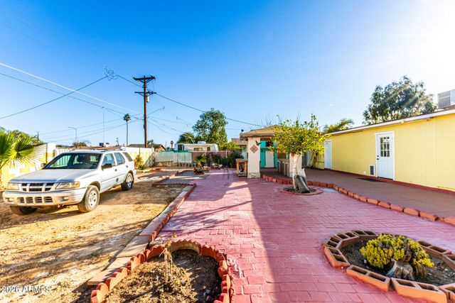 15633 N FACTORY Street, Surprise, AZ 85378