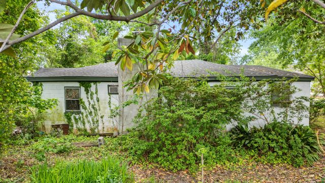 1071 Jenkins Road, Charleston, SC 29407