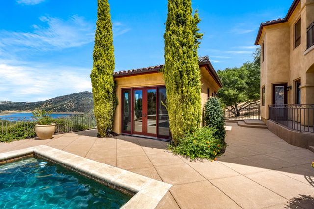 721 Shoreline Pointe, El Dorado Hills, CA 95762