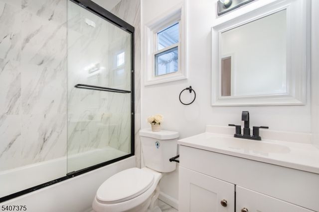 4530 Kennedy Blvd, Union City, NJ 07087