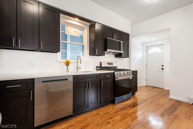 4530 Kennedy Blvd, Union City, NJ 07087