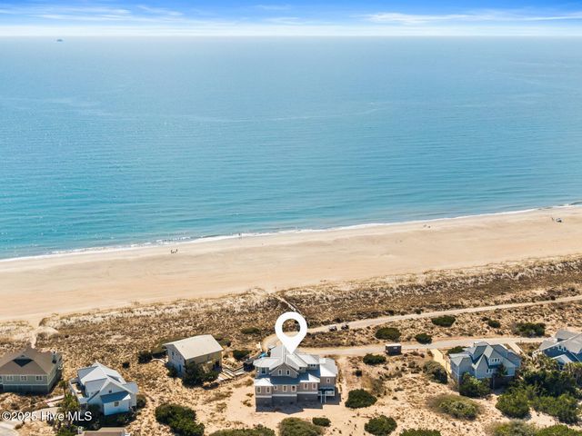 11 Sandspur Trail, Bald Head Island, NC 28461