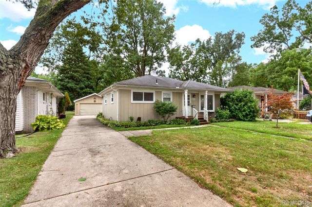 18908 Maplewood Street, Livonia, MI 48152