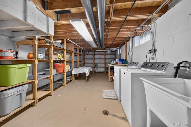 18908 Maplewood Street, Livonia, MI 48152