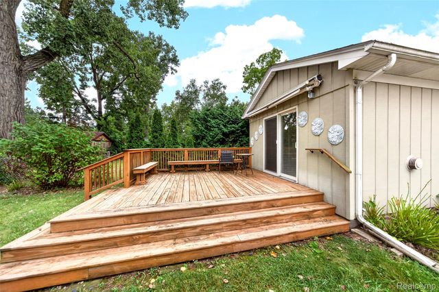 18908 Maplewood Street, Livonia, MI 48152
